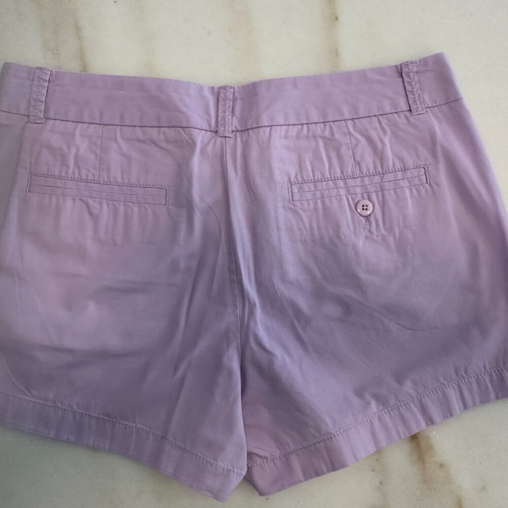 J Crew Broken-In Chino Short - Size 8 - Picture 2 of 4